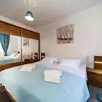 Leondori Апартаменты Крк