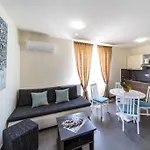 Leondori * קרק