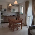 Leondori קרק